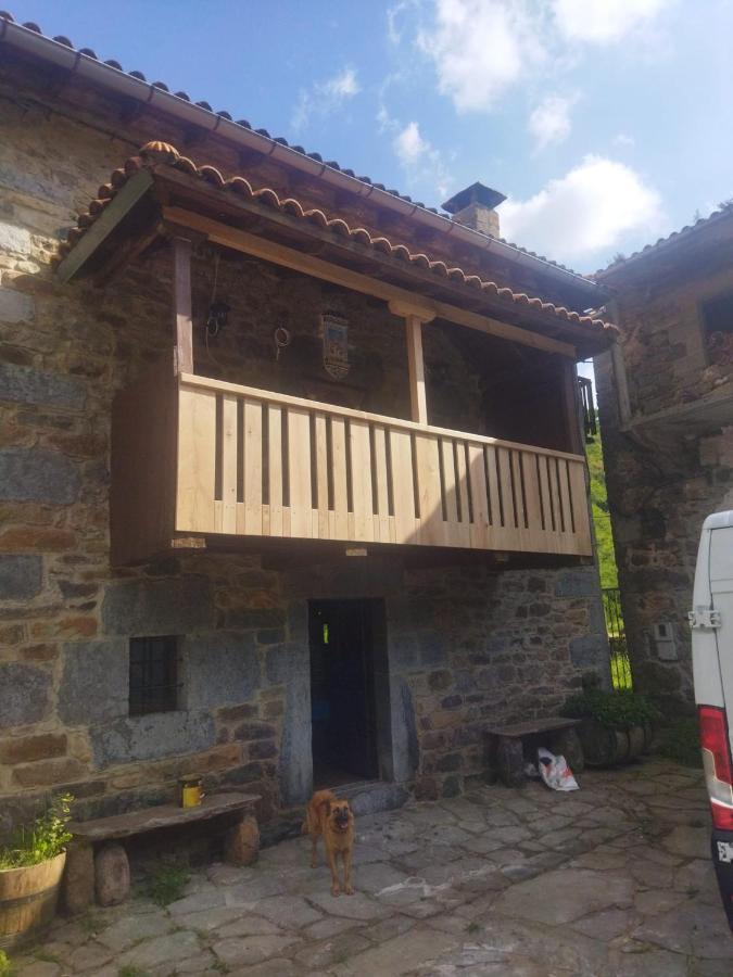 Amplia Y Comoda Casa De Piedra Con Porche Y Jardin San Roque de Ríomiera Exterior photo